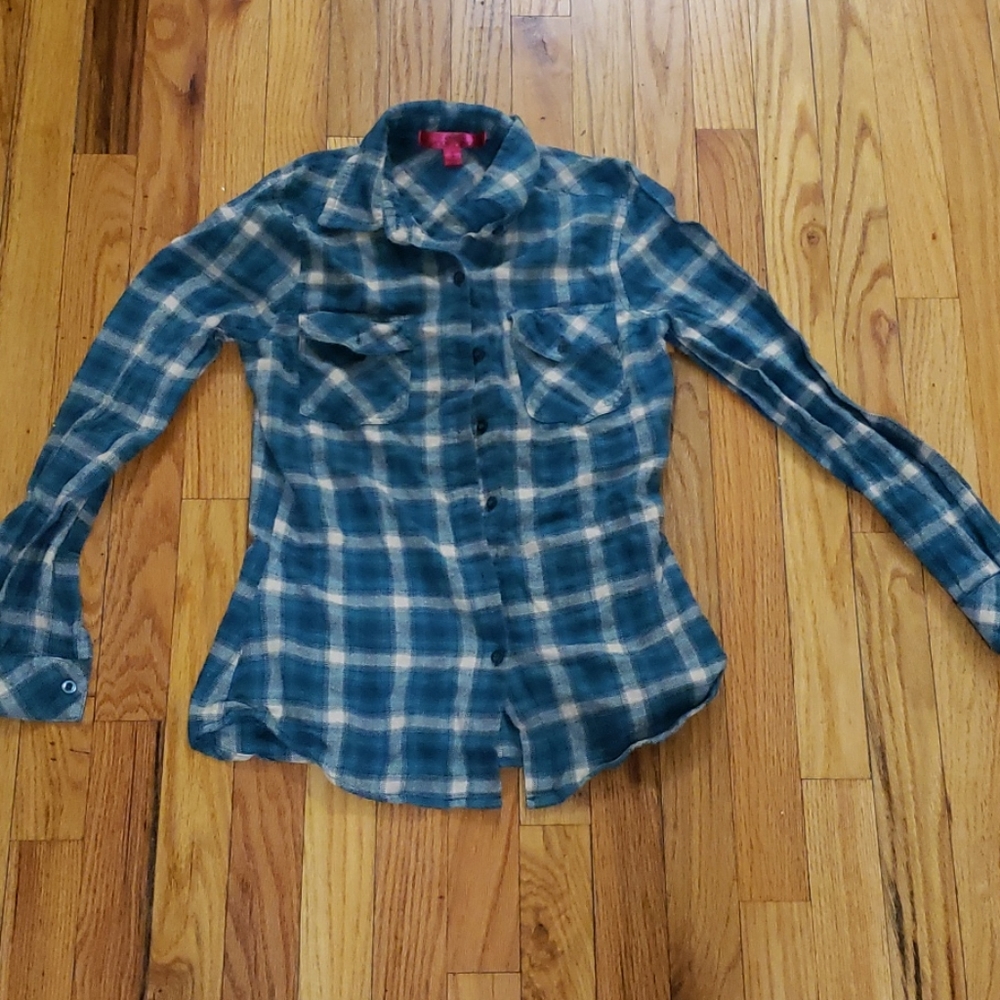 Almost famous Button down shirt